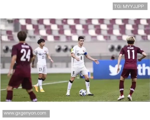 赛后分析:上海足球队与成都足球队灵活战术对比与启示 赛后分析:上海足球队与成都足球队灵活战术对比与启示